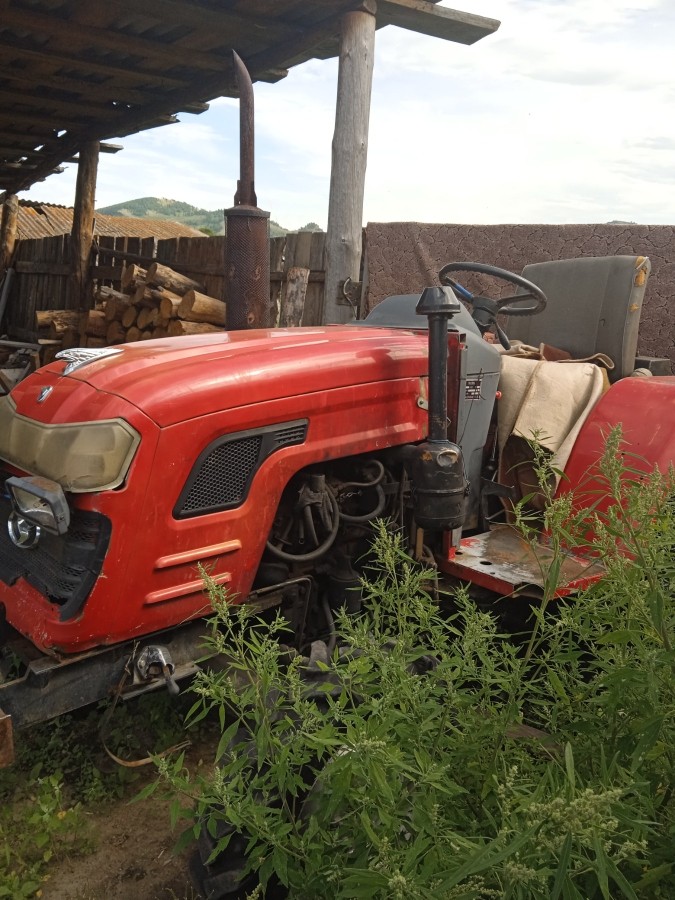 Трактор SF244, 2013 года выпуска, регистрационный знак 4940РХ03, заводской номер 3131104922, цвет - 