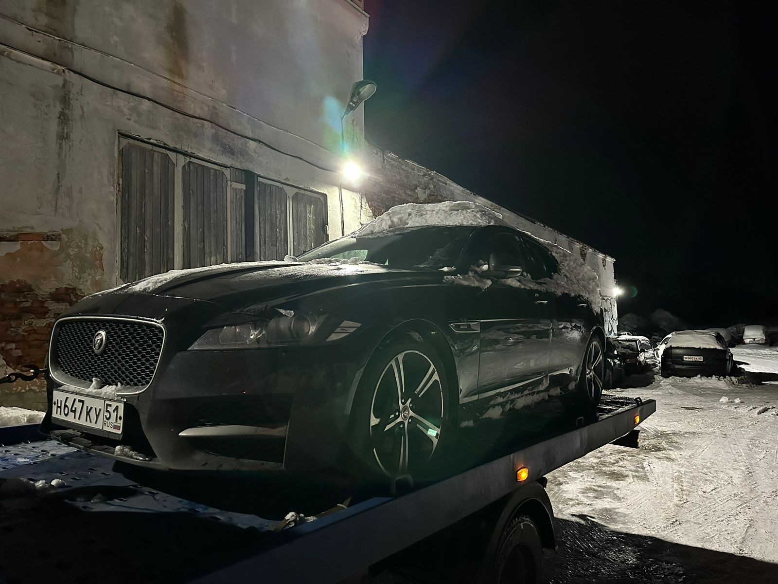 Легковой автомобиль Jaguar XF, 2017 г.в., VIN SAJBA4BX4JCY64154, цвет черный. Должник Сухарев С.Е. О